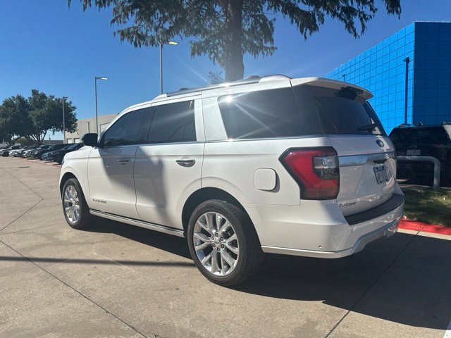 Used 2018 Ford Expedition Platinum RWD image 3