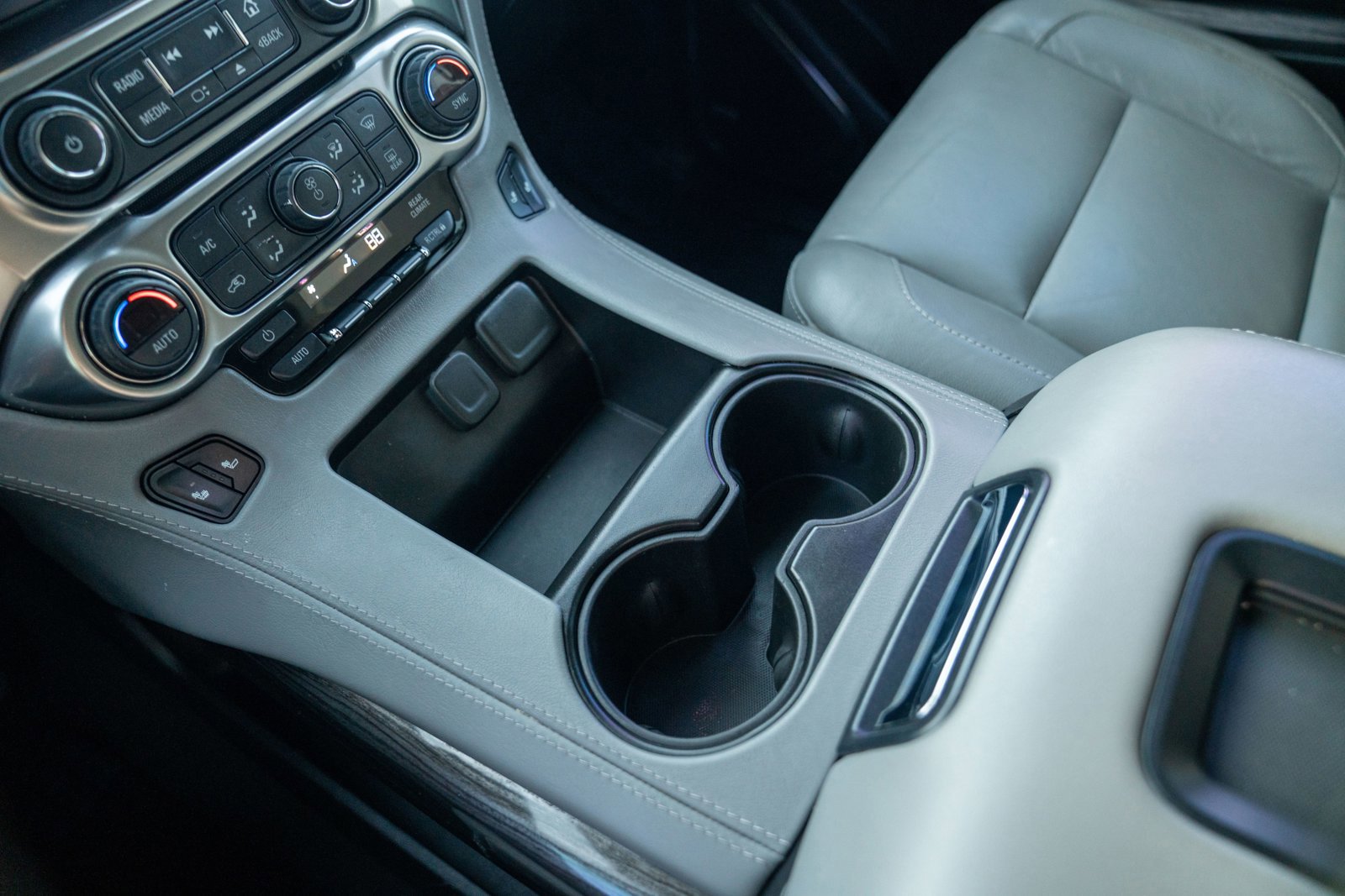 Used 2020 Chevrolet Tahoe LT image 19