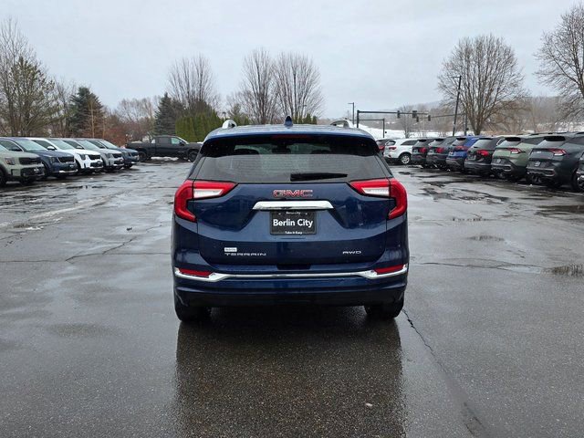 Used 2023 GMC Terrain Denali w/ Denali Premium Package image 7