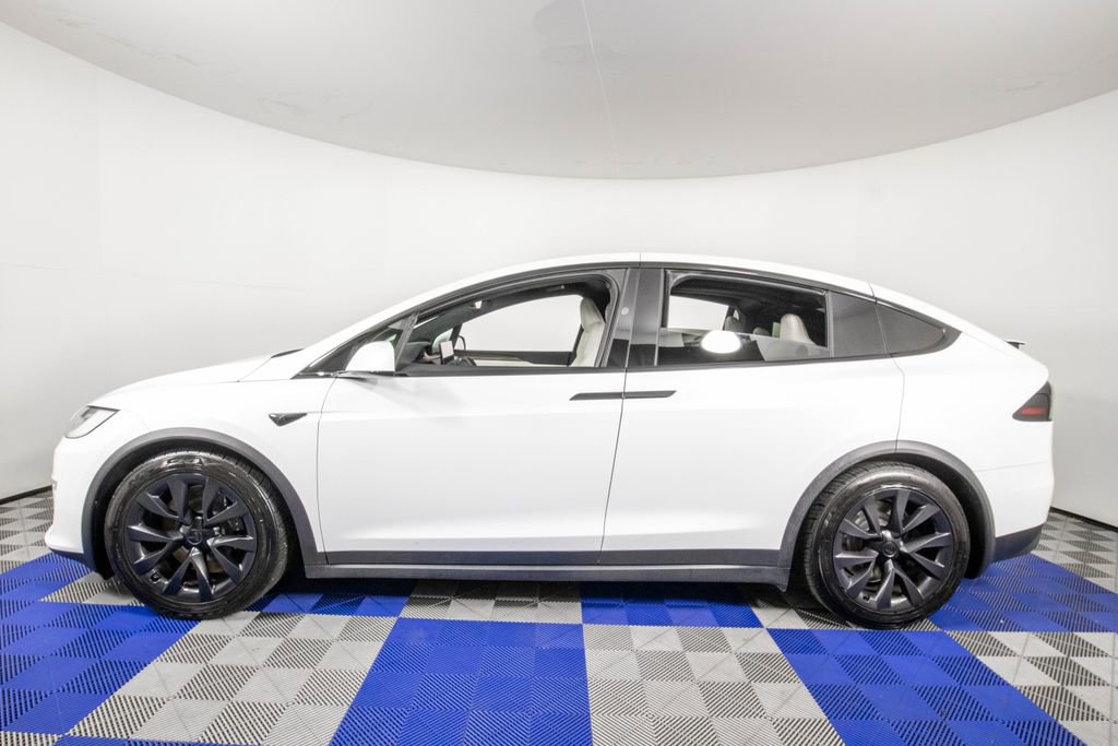Used 2023 Tesla Model X image 8