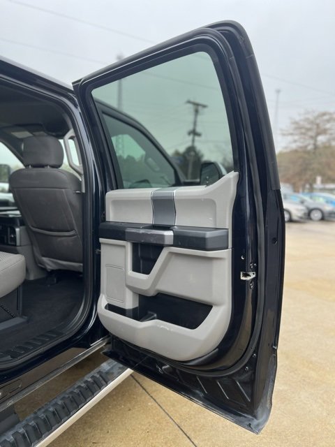 Used 2021 Ford F250 XLT w/ XLT Premium Package image 27