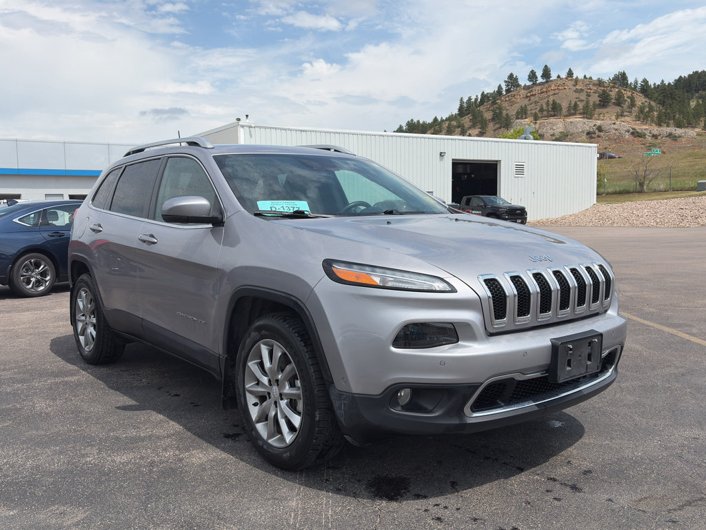 Used 2018 Jeep Cherokee Limited w/ Technology Group AWD/4WD image 4