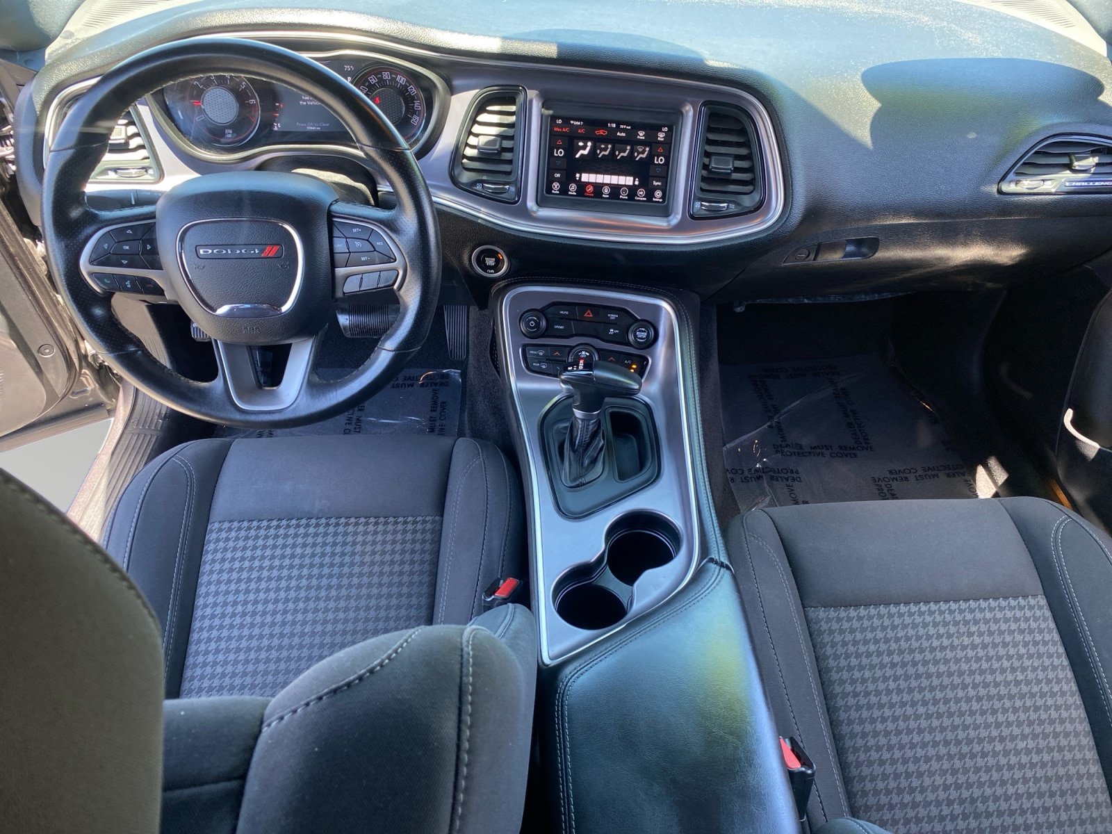Used 2019 Dodge Challenger SXT w/ Blacktop Package RWD image 10