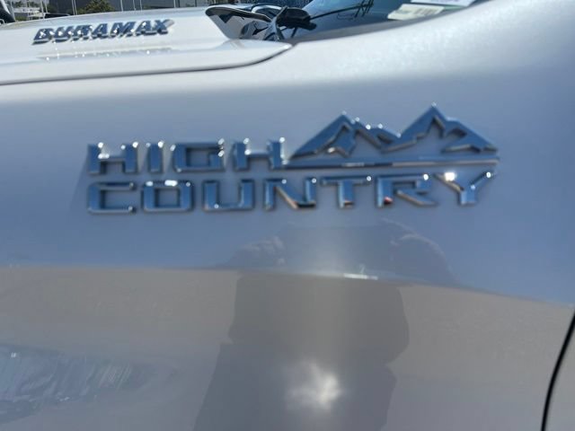 Used 2025 Chevrolet Silverado 1500 High Country w/ High Country Premium Package AWD/4WD image 39