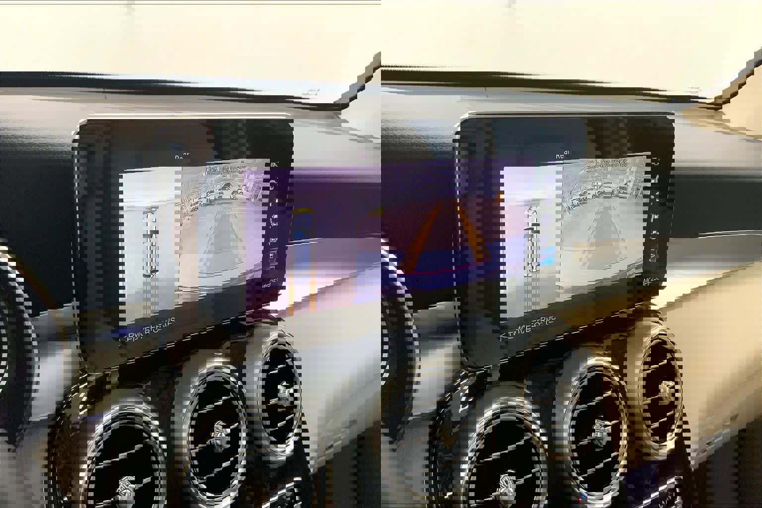 Used 2022 Mercedes-Benz GLC 300 image 24