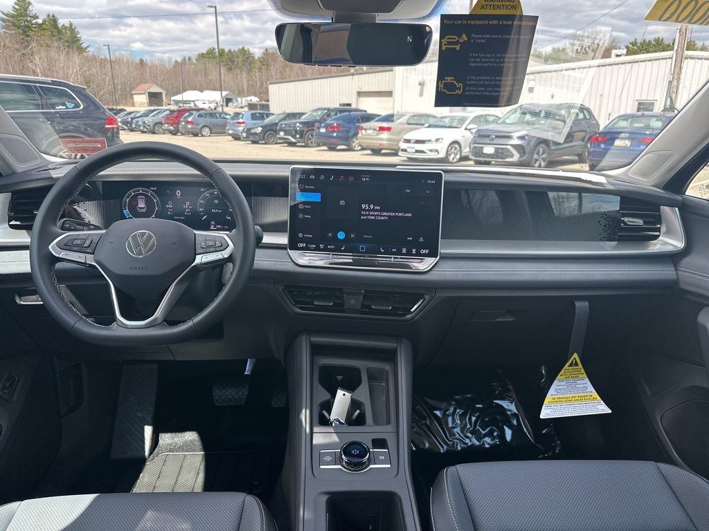 New 2026 Volkswagen Tiguan SE AWD/4WD image 12