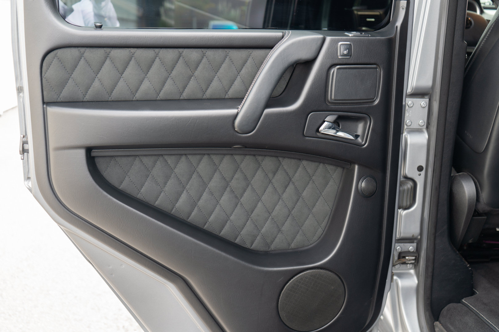 Used 2018 Mercedes-Benz G 550 Squared image 23