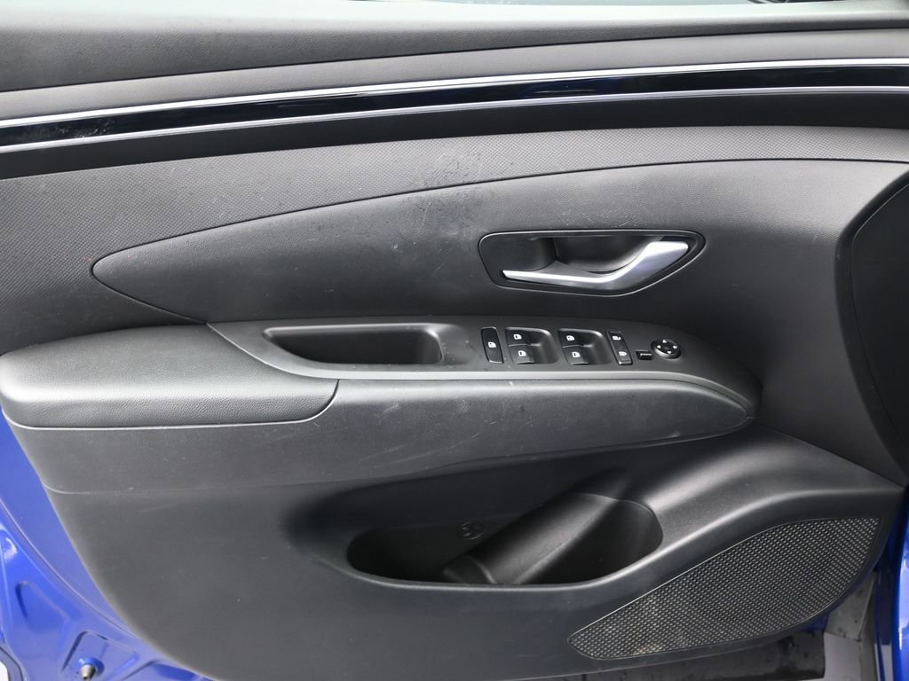 Used 2022 Hyundai Tucson SE image 11
