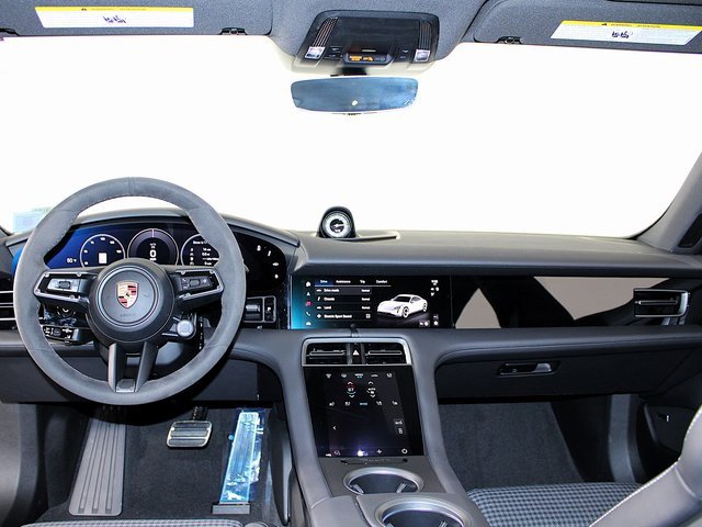 New 2025 Porsche Taycan image 13