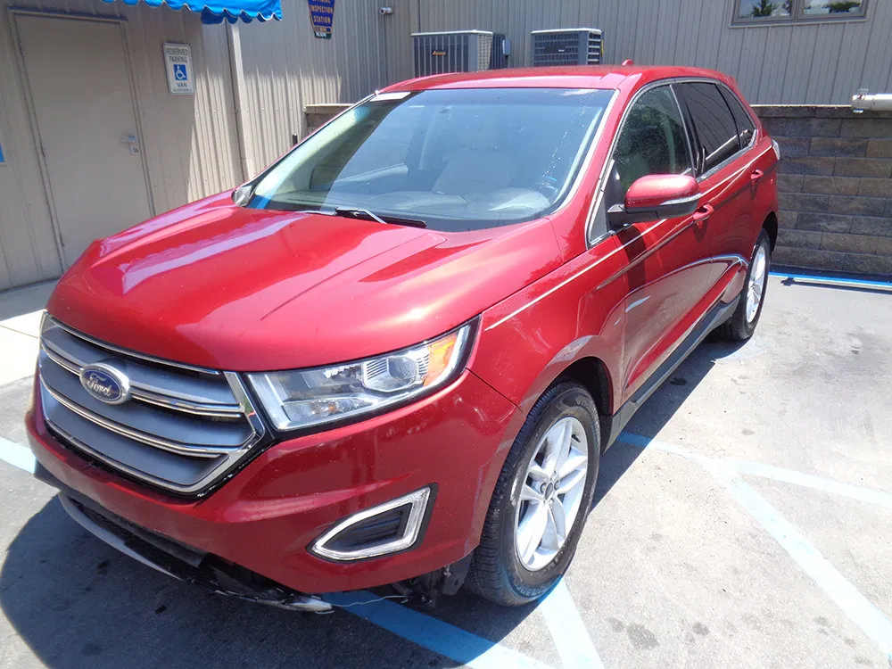 Used 2015 Ford Edge SEL w/ Equipment Group 201A AWD/4WD image 2