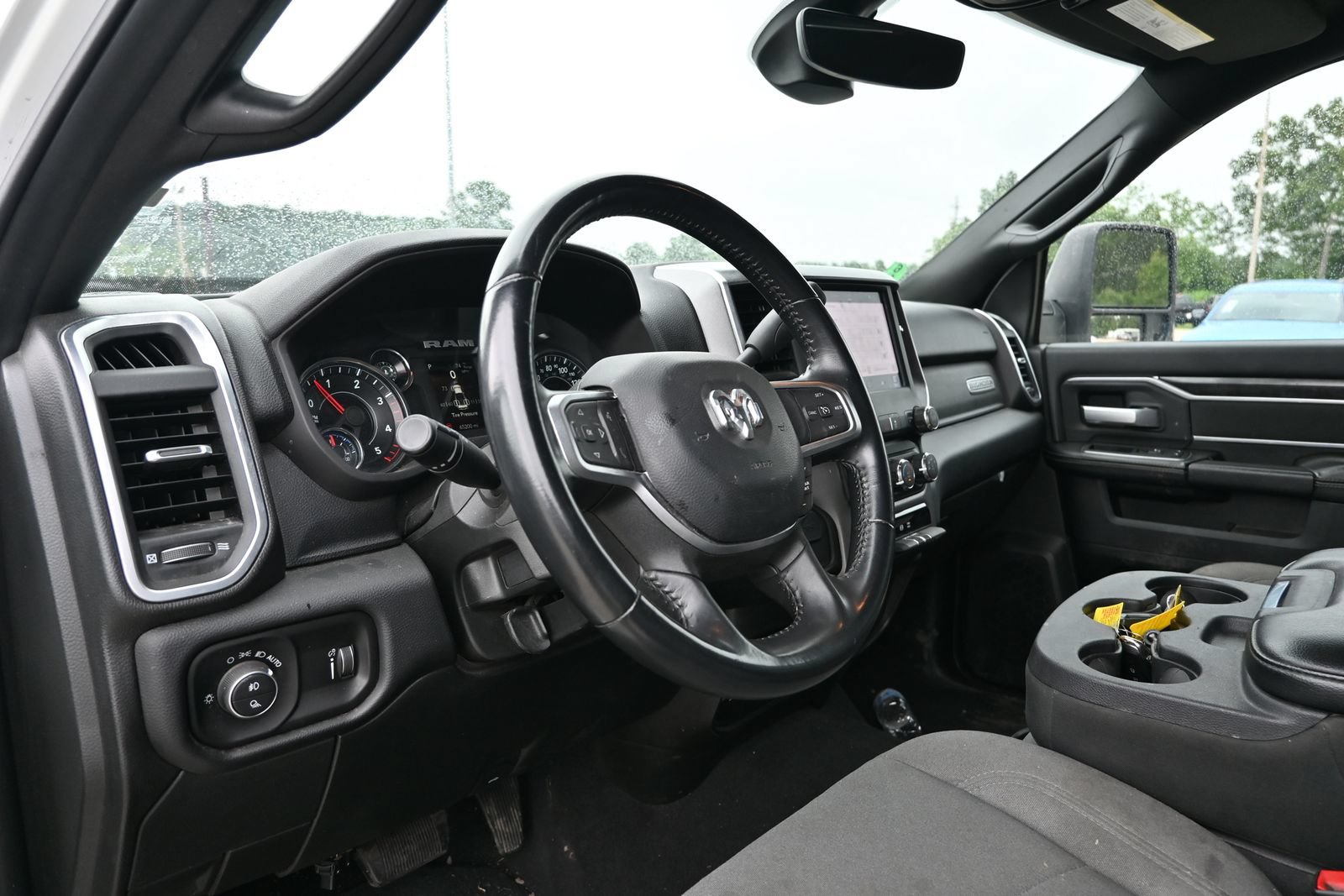 Used 2024 RAM 3500 Big Horn AWD/4WD image 11