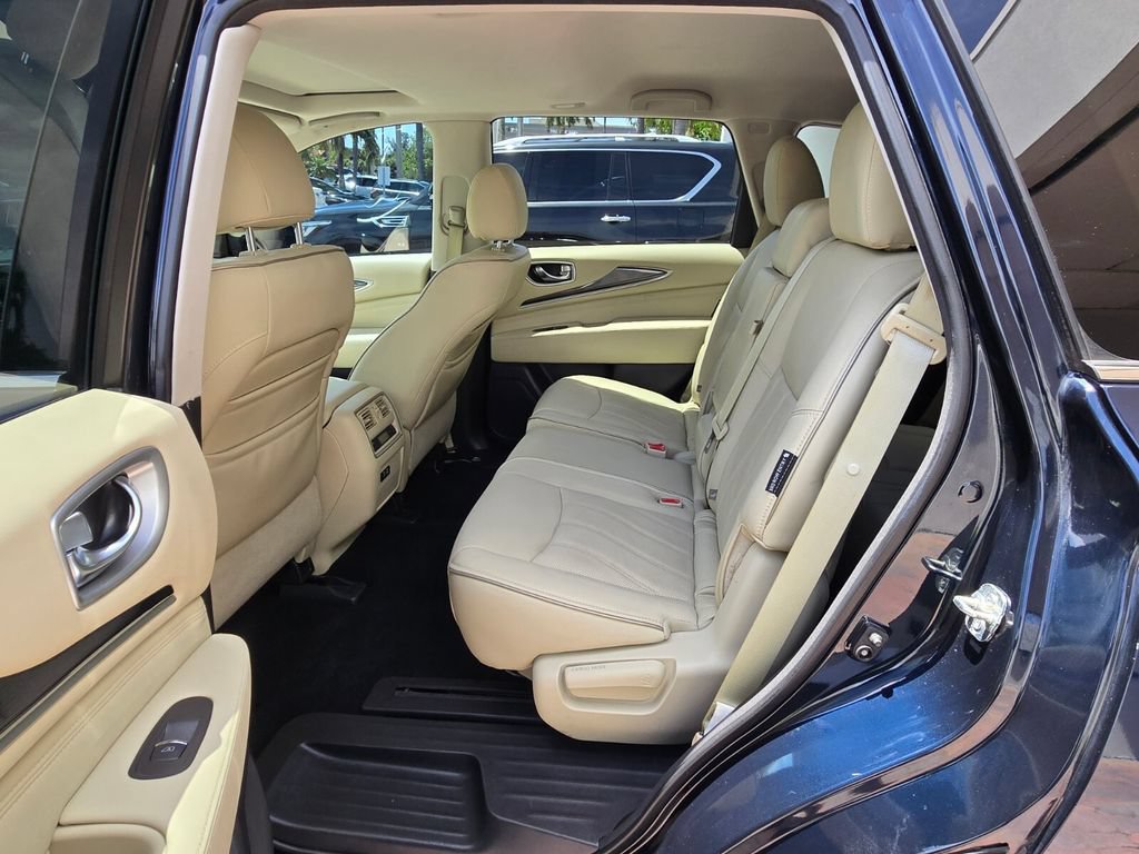 Used 2020 INFINITI QX60 Luxe w/ Essential Package FWD image 14