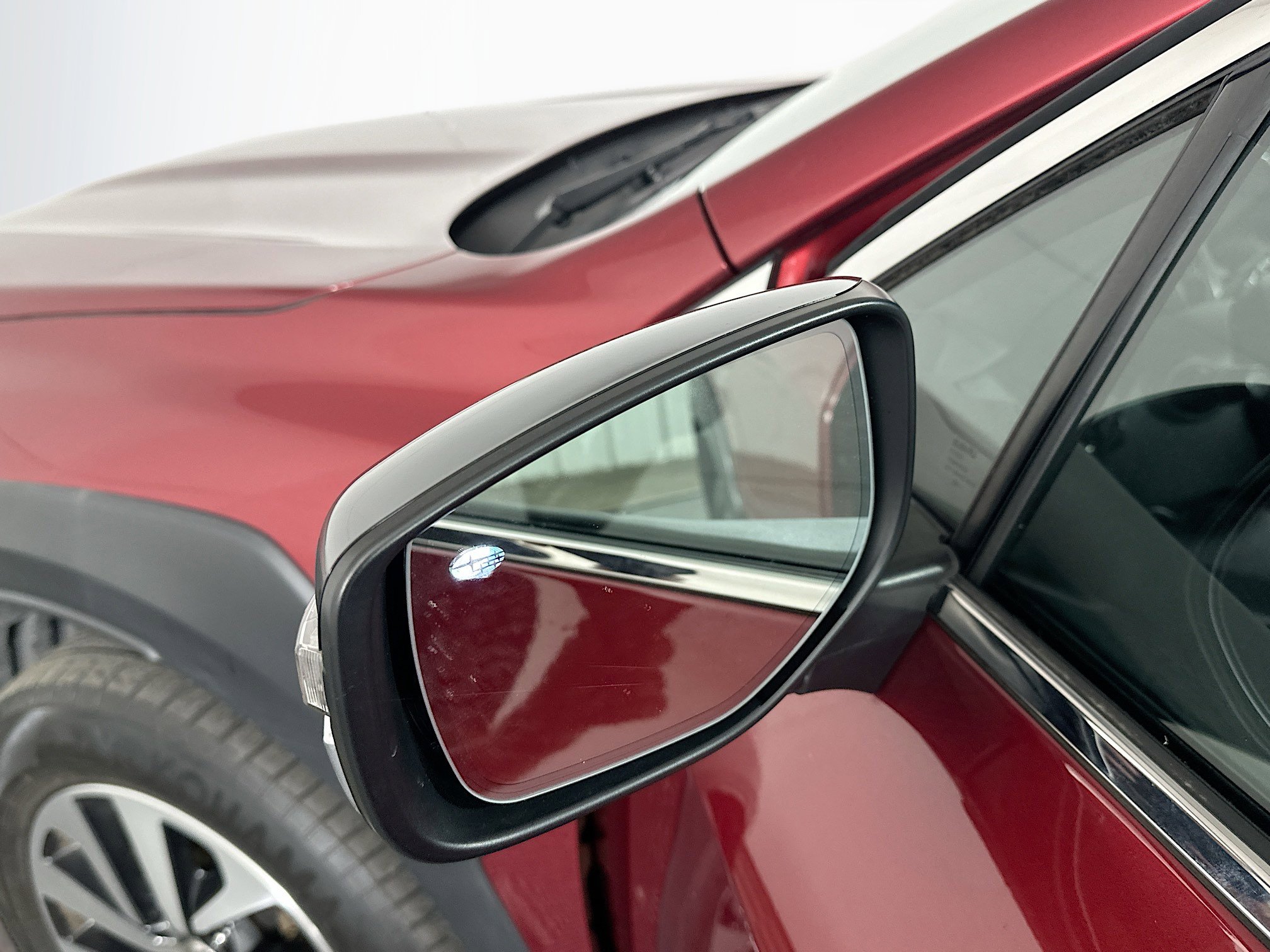 Used 2023 Subaru Outback Premium image 16