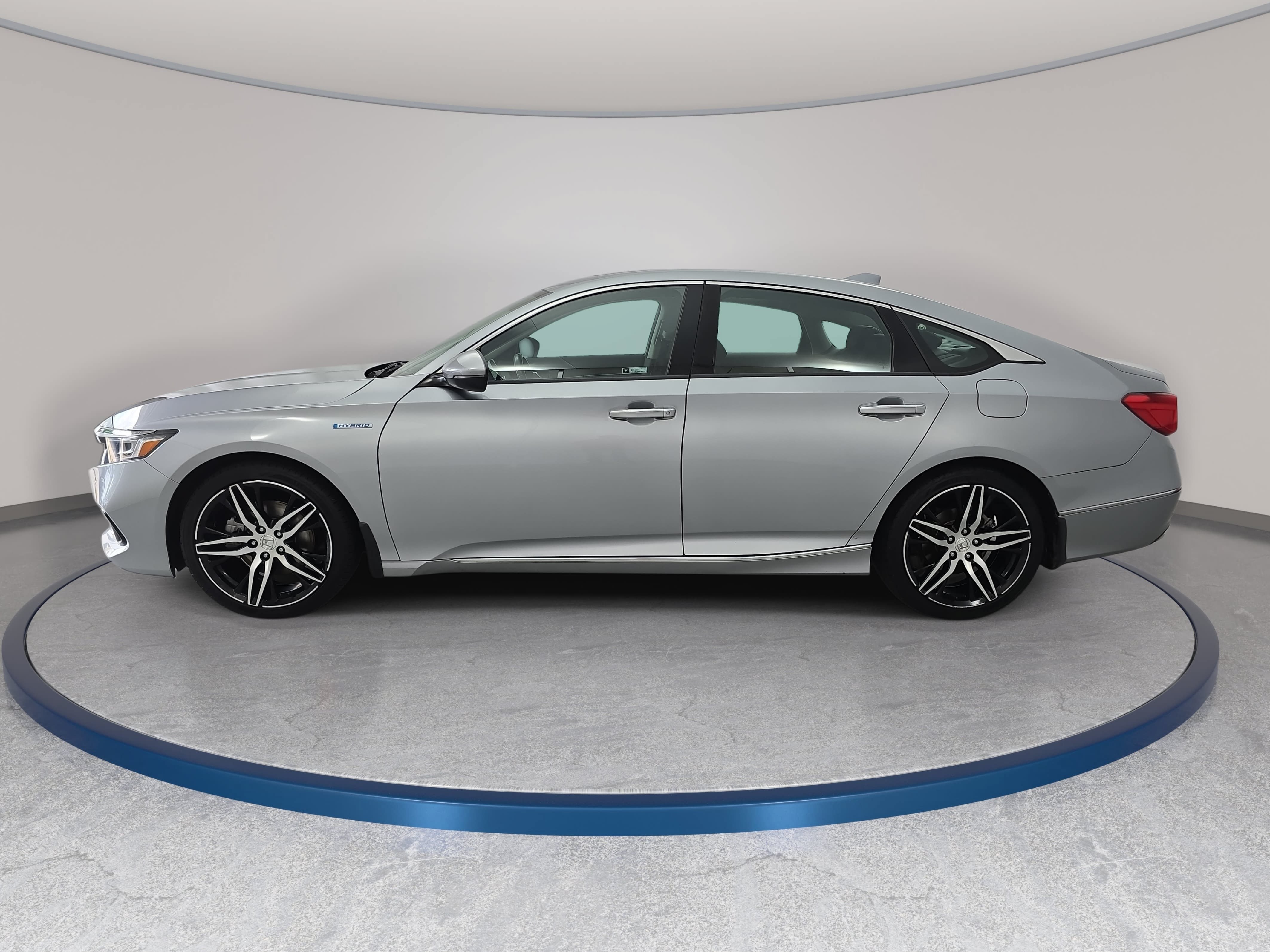 Used 2022 Honda Accord Touring image 8