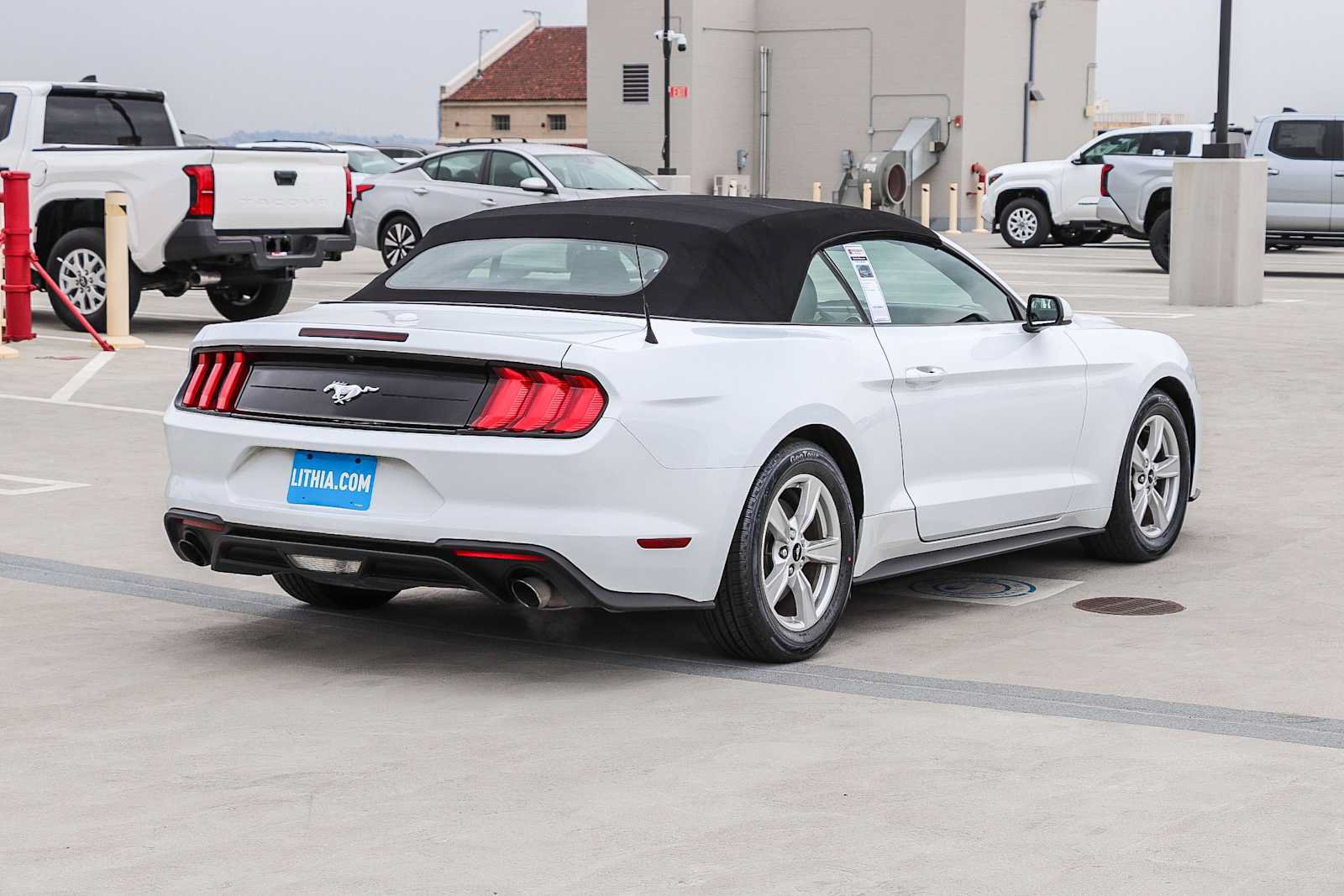 Used 2022 Ford Mustang Convertible RWD image 6