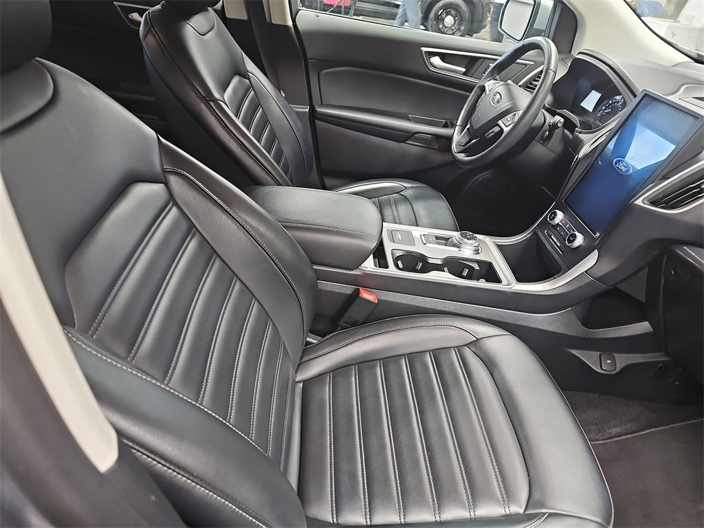 Used 2024 Ford Edge SEL image 10