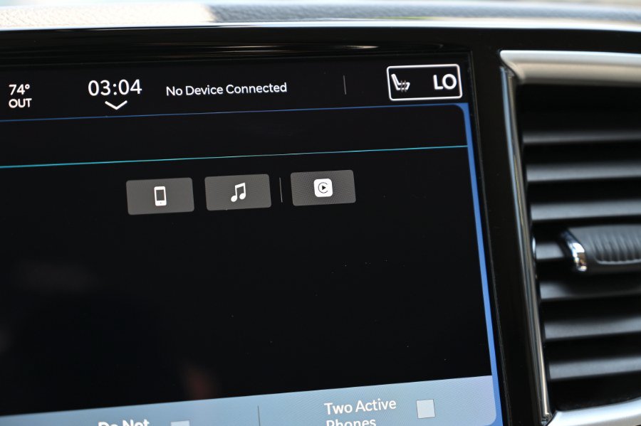 Used 2023 Chrysler Pacifica Touring-L FWD image 29