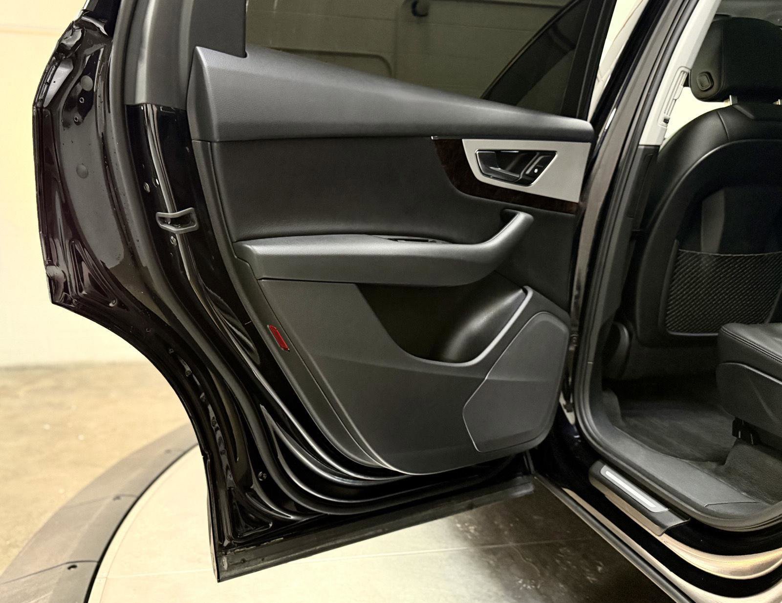 Used 2019 Audi Q7 2.0T Premium w/ Convenience Package image 12