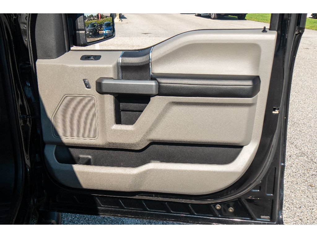 Used 2018 Ford F150 XLT AWD/4WD image 16
