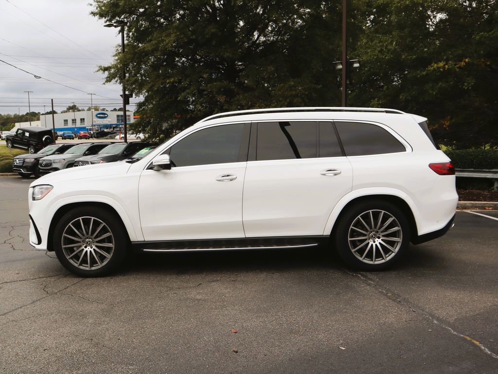 Used 2025 Mercedes-Benz GLS 580 4MATIC image 6