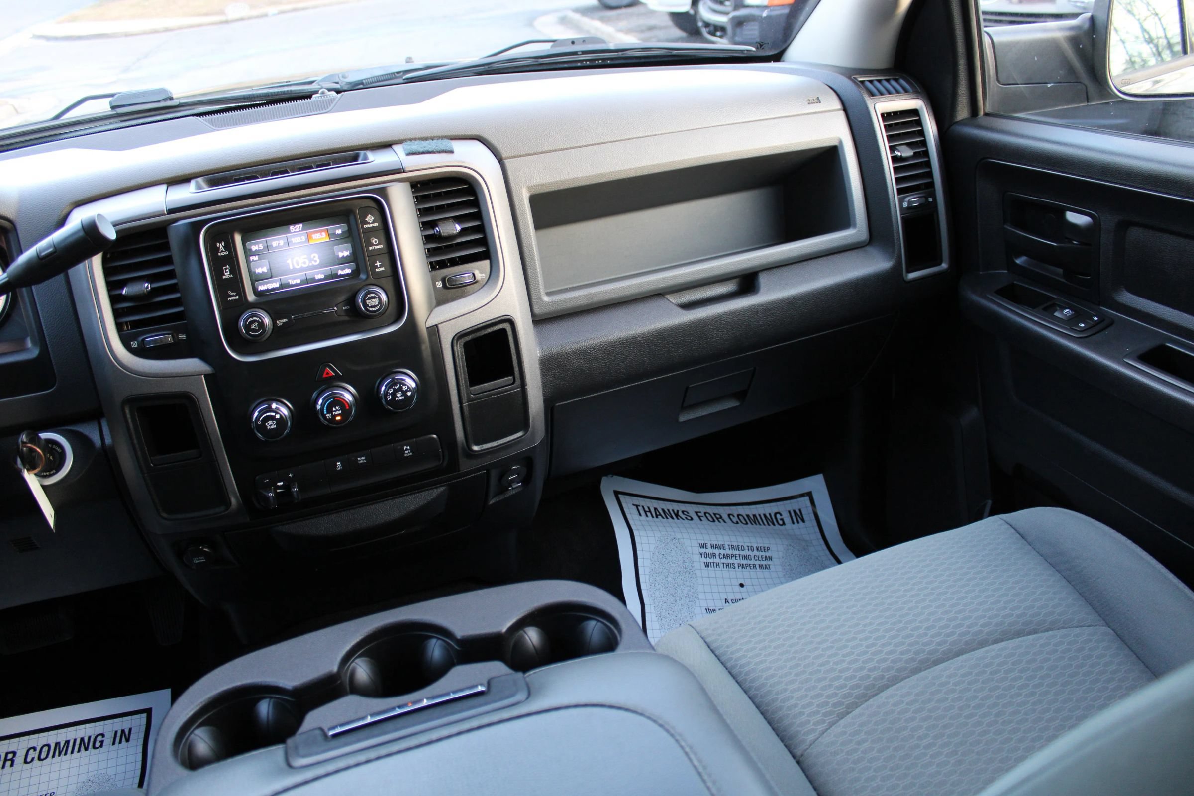 Used 2016 RAM 3500 Tradesman w/ Chrome Appearance Group RWD image 14