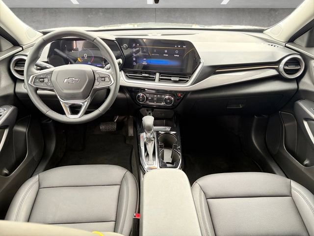 Used 2025 Chevrolet Trax ACTIV FWD image 20