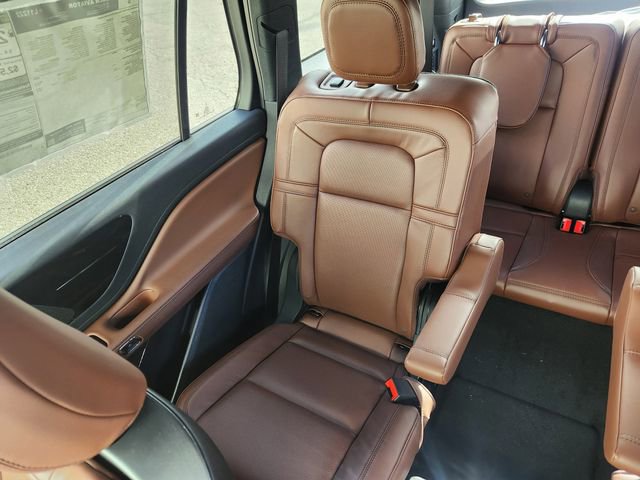 New 2026 Lincoln Aviator Reserve w/ Jet Appearance Package image 13