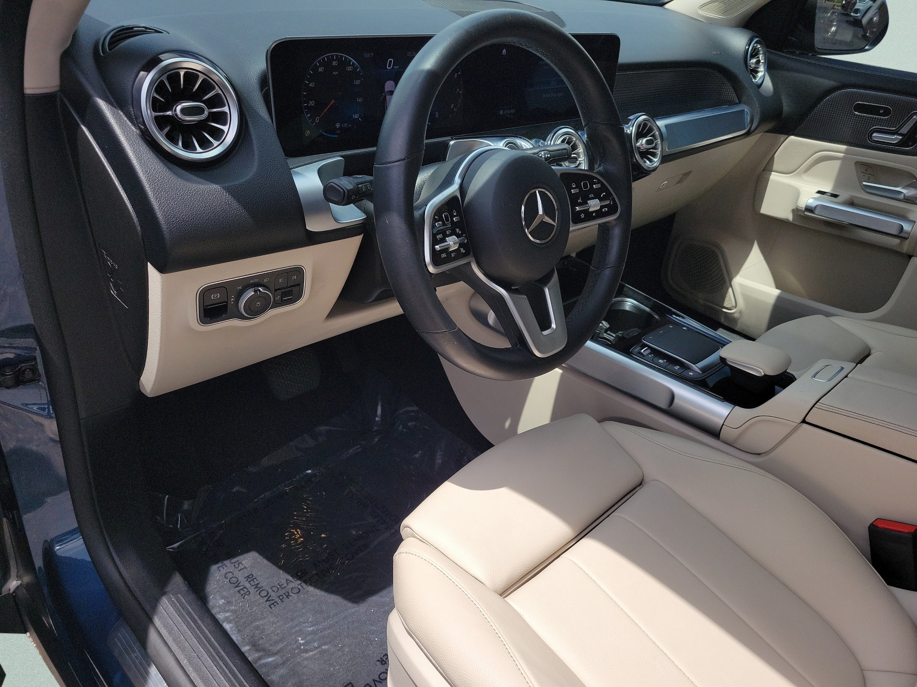 Used 2021 Mercedes-Benz GLB 250 image 19
