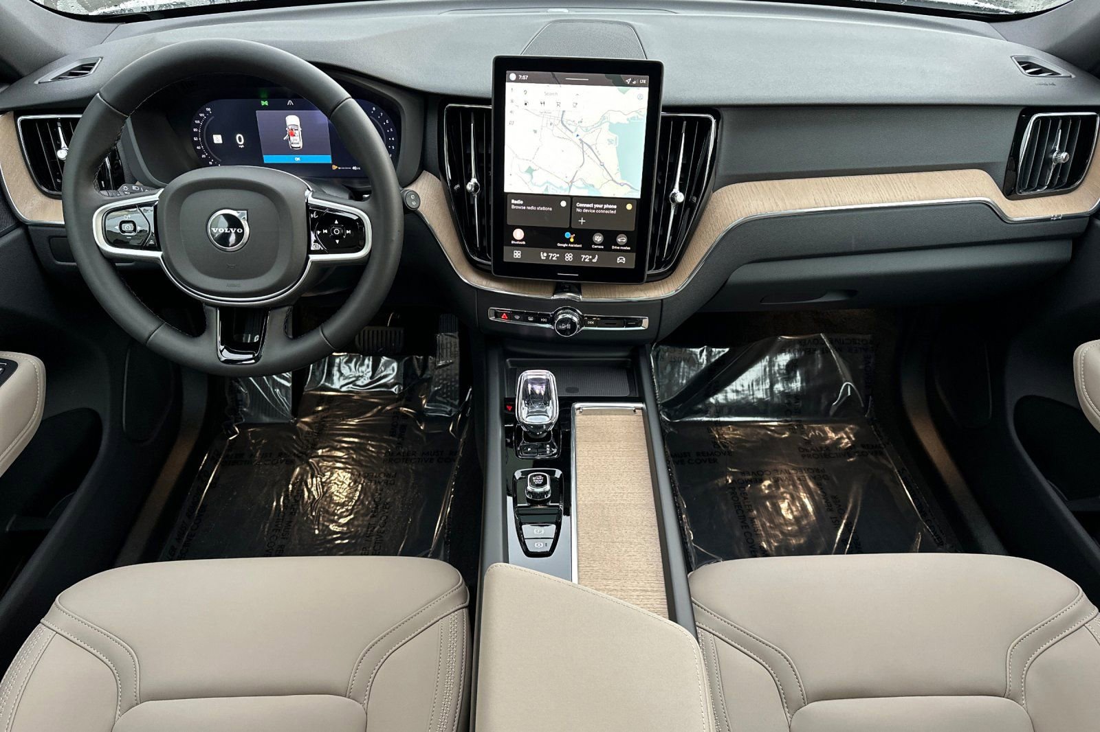 New 2026 Volvo XC60 B5 Plus w/ Protection Package Premier image 3