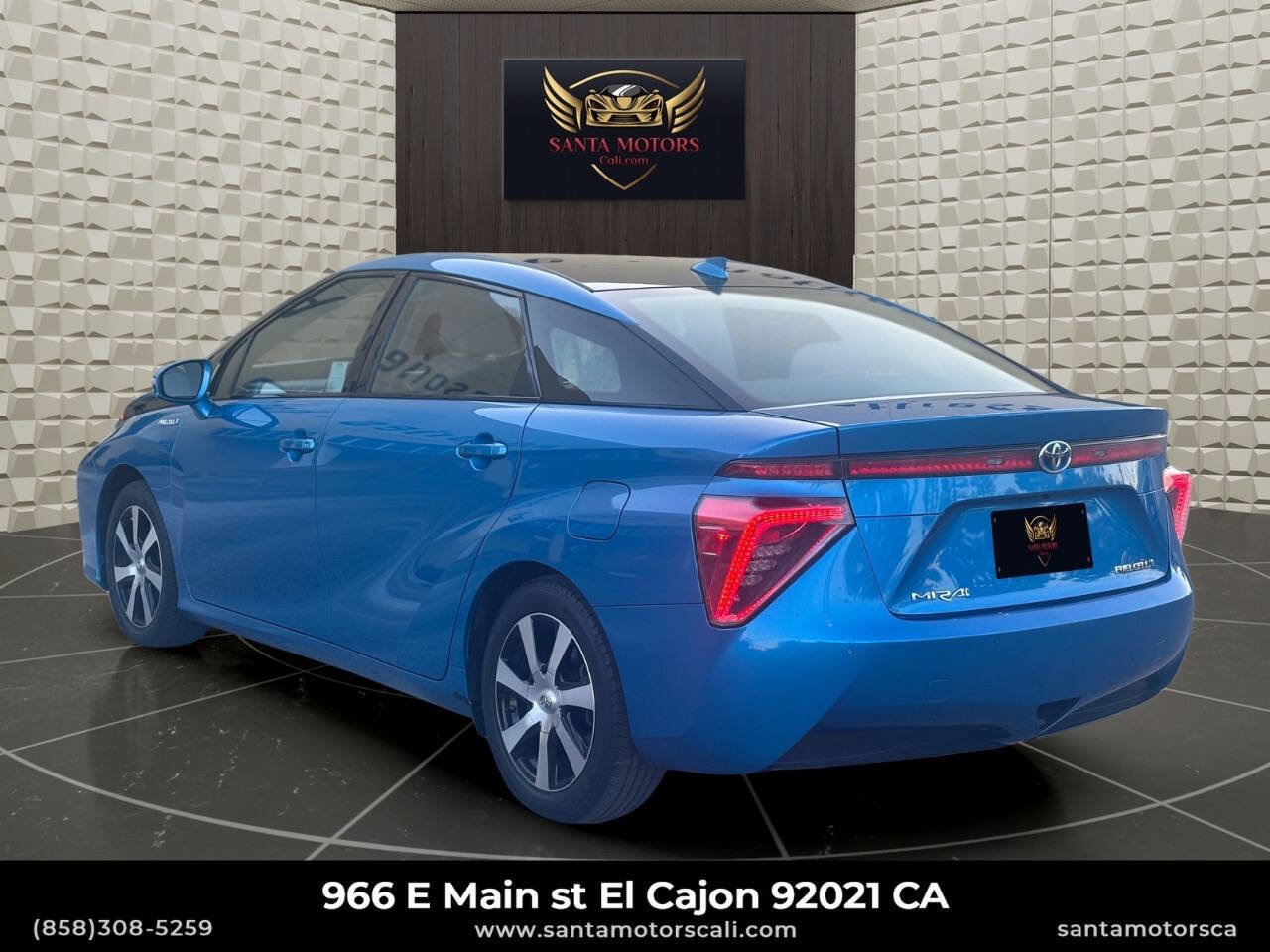 Used 2017 Toyota Mirai FWD image 4