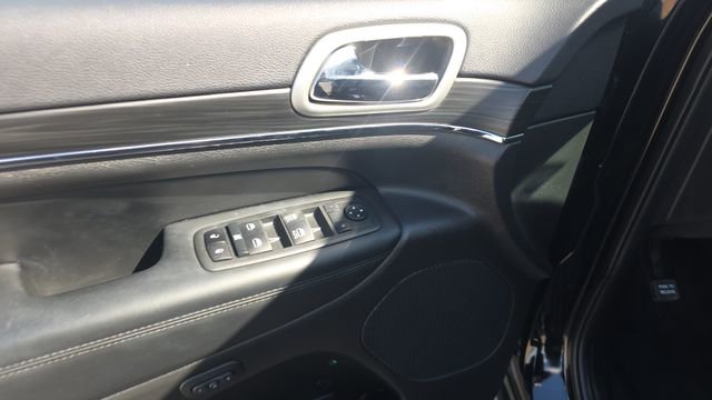 Used 2022 Jeep Grand Cherokee Limited w/ Tech Group image 11