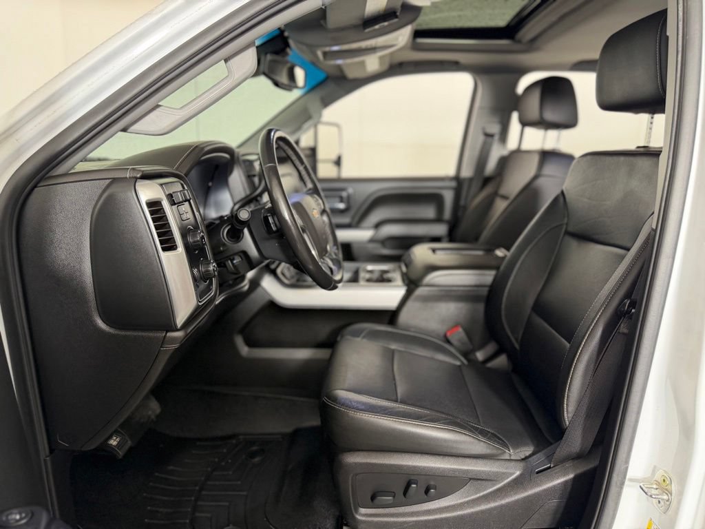 Used 2019 Chevrolet Silverado 2500 LTZ w/ Duramax Plus Package AWD/4WD image 33