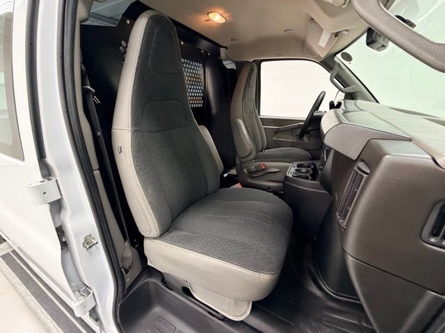 Certified 2023 Chevrolet Express 2500 w/ Driver Convenience Package image 25