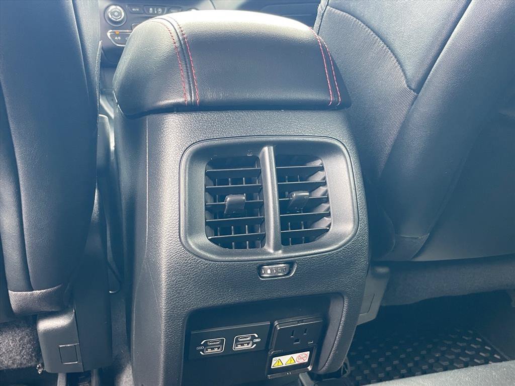 Used 2022 Jeep Cherokee Trailhawk w/ Sound & Nav Group AWD/4WD image 24