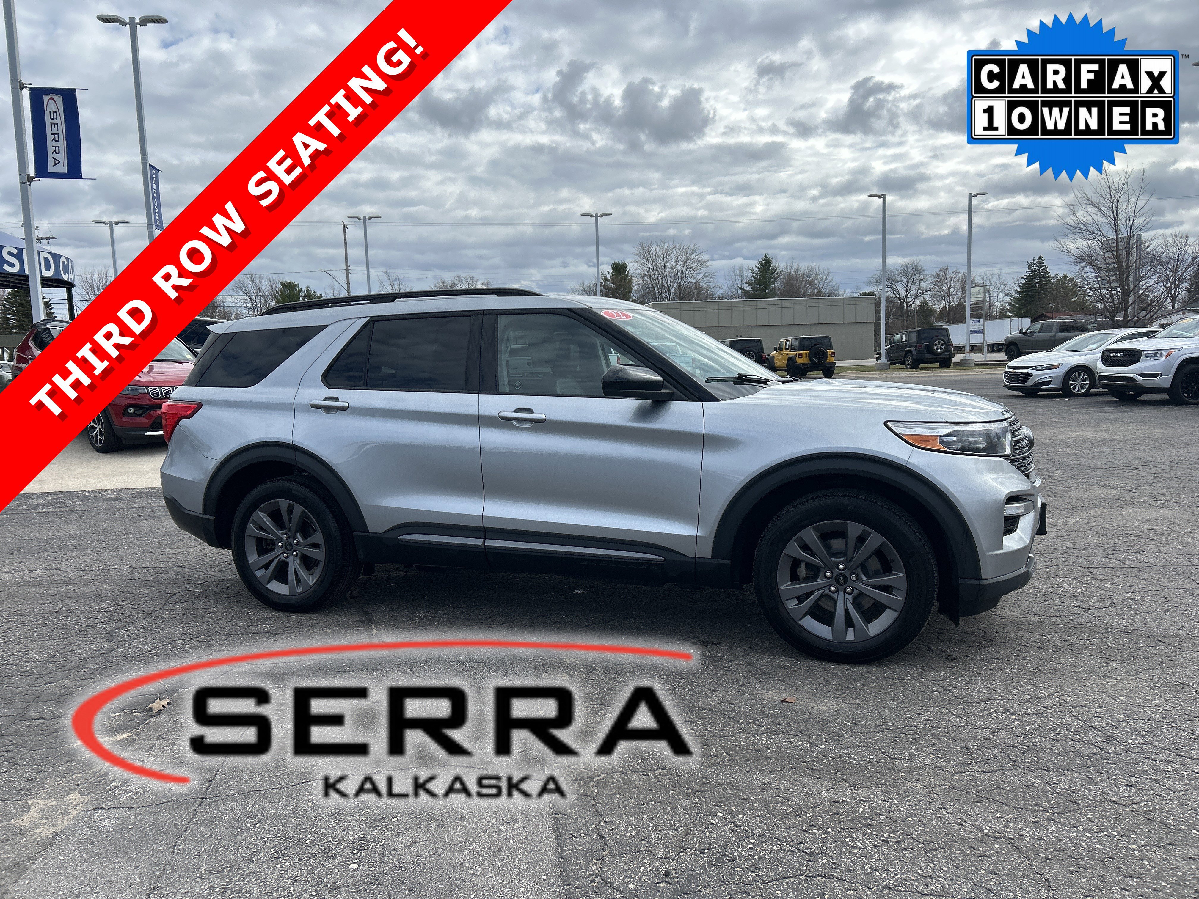 Used 2022 Ford Explorer XLT w/ XLT Sport Appearance Package