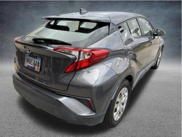 Used 2021 Toyota C-HR LE FWD image 7