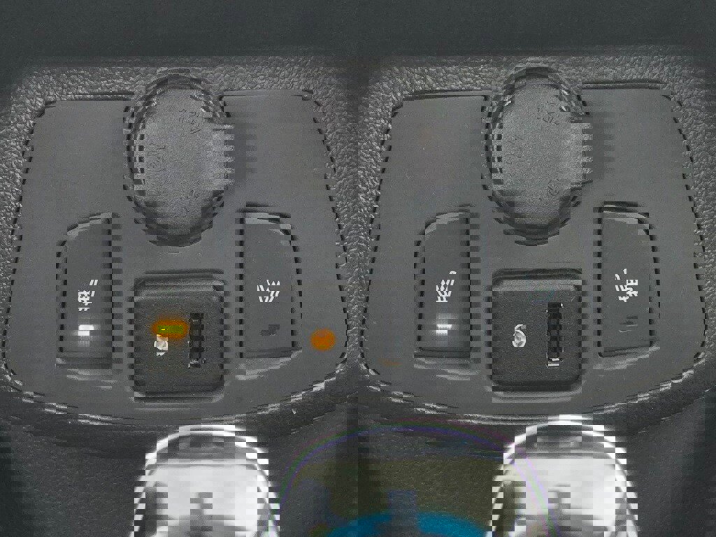 Used 2015 Chevrolet Spark LT image 20