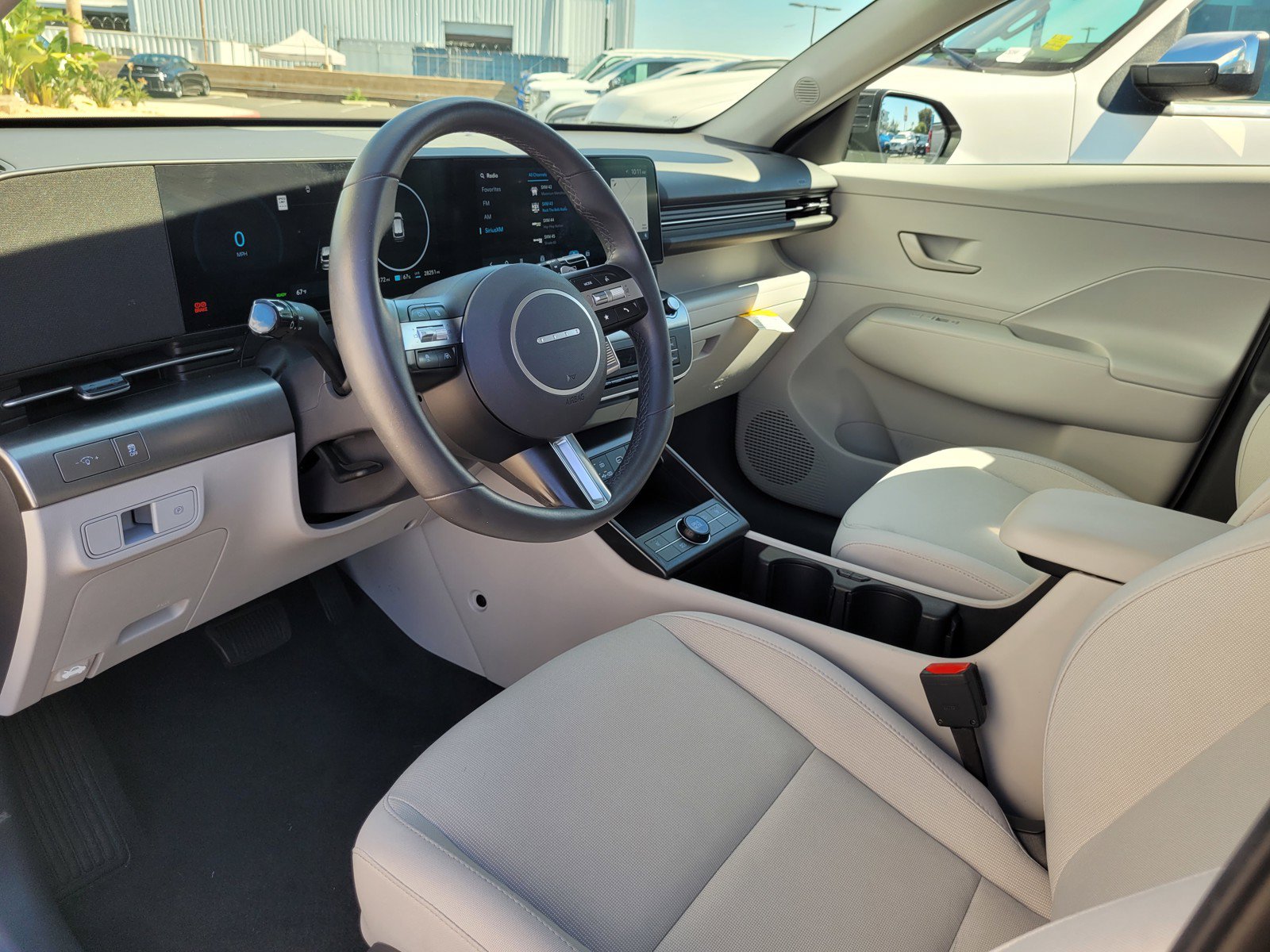 Used 2024 Hyundai Kona SEL FWD image 9