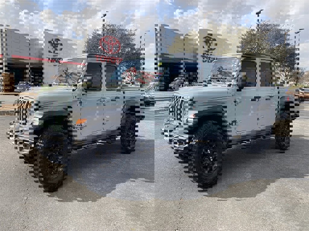 Used 2023 Jeep Gladiator Sport w/ Off Road Group video 1