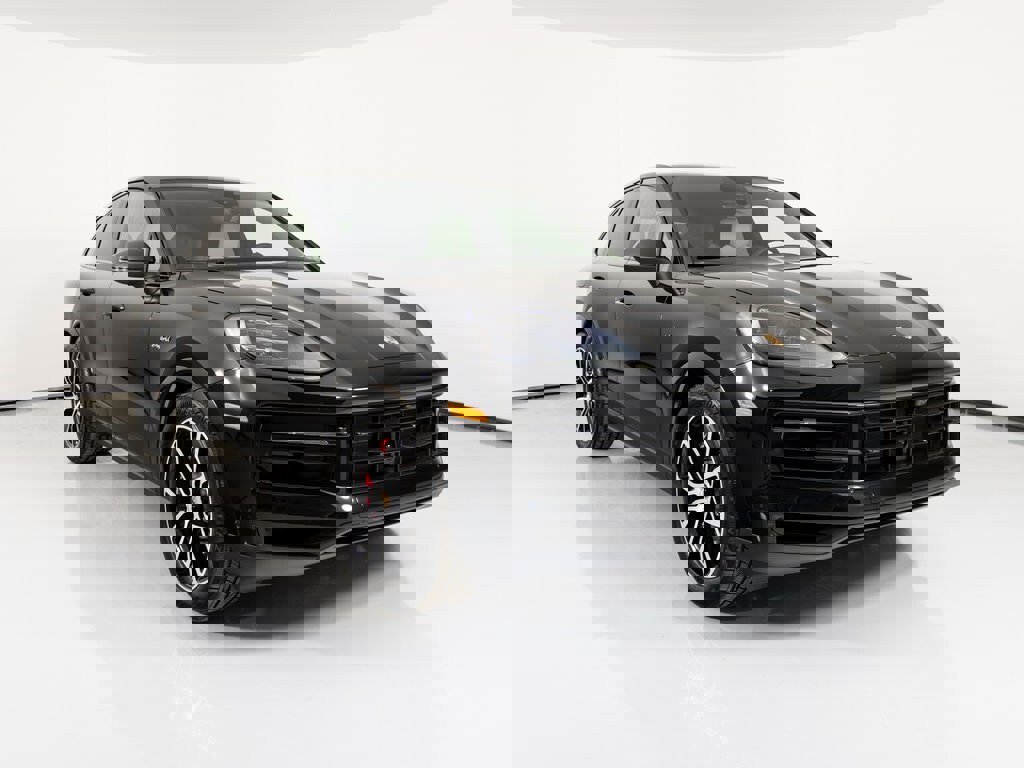 New 2025 Porsche Cayenne S image 9