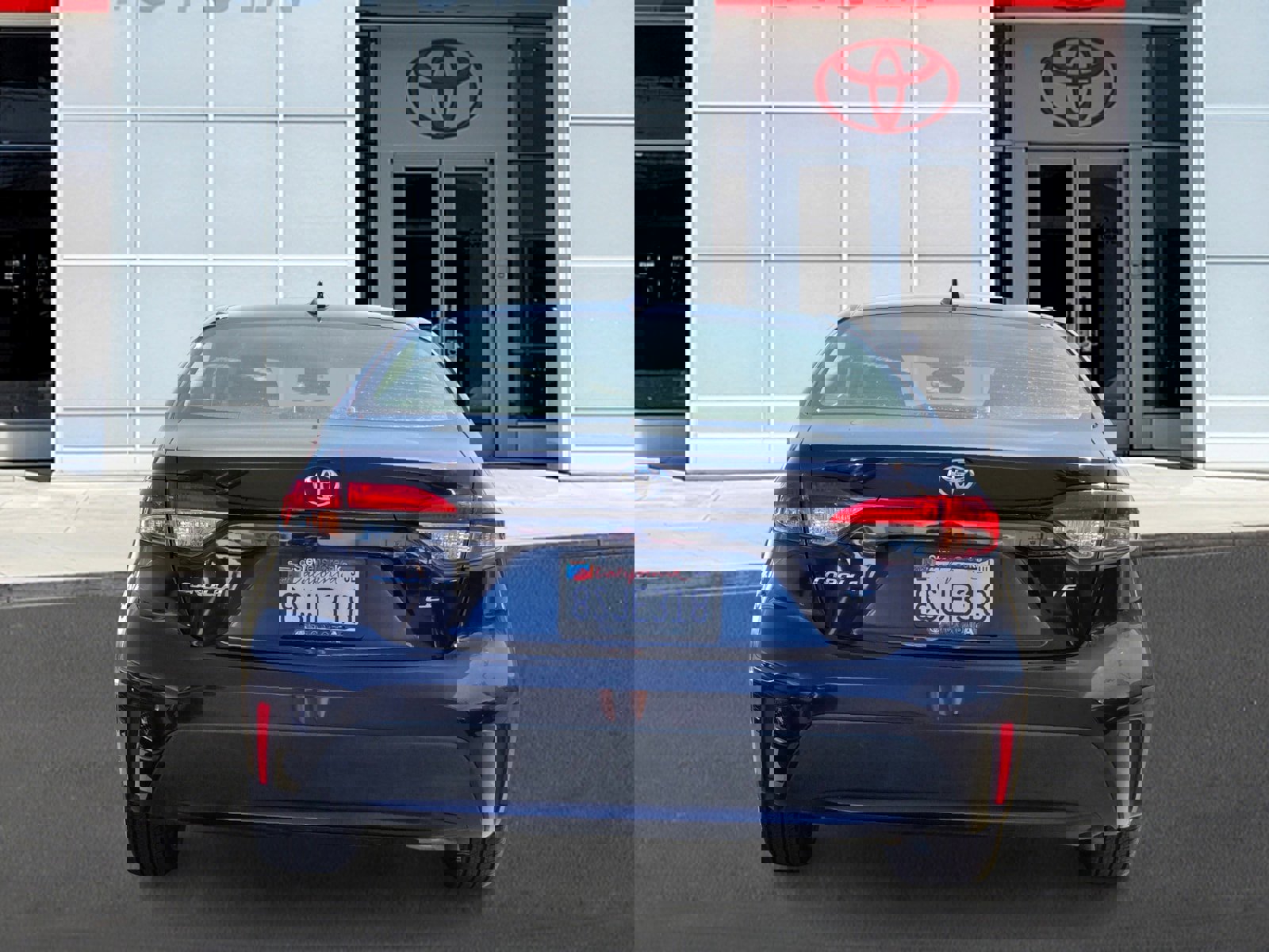 Used 2020 Toyota Corolla LE image 5