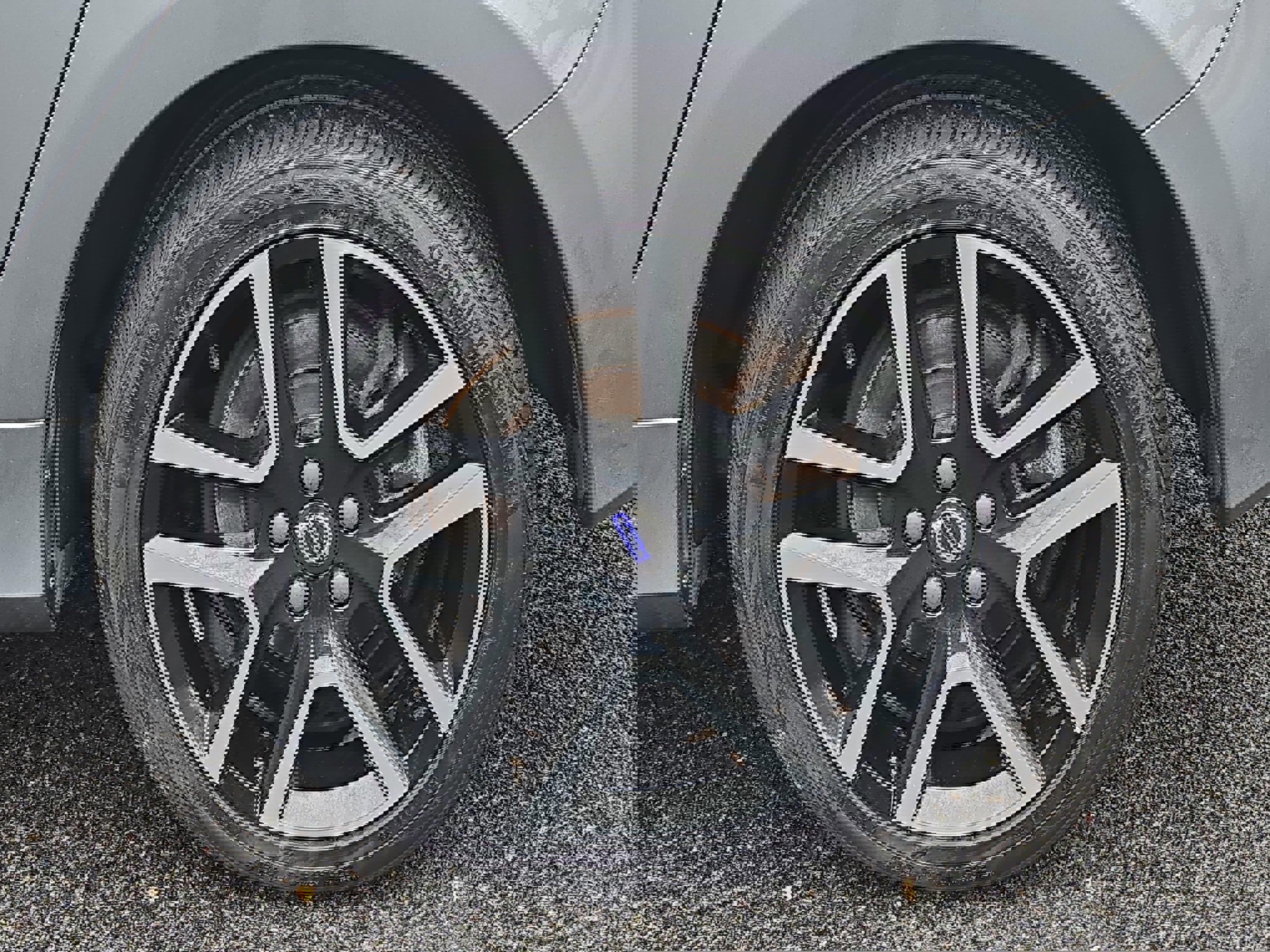 Used 2018 Volvo S60 T5 Dynamic w/ Vision Package image 31