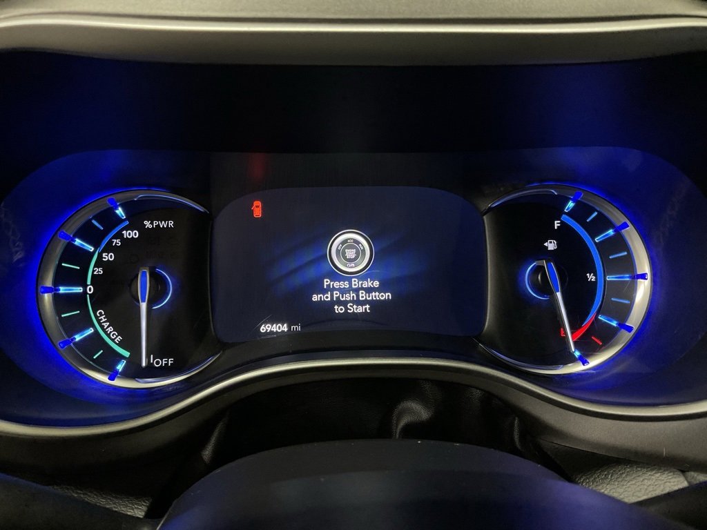 Used 2021 Chrysler Pacifica Touring-L image 17