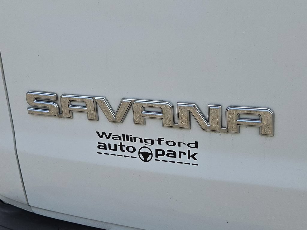 Used 2017 GMC Savana 2500 RWD image 30