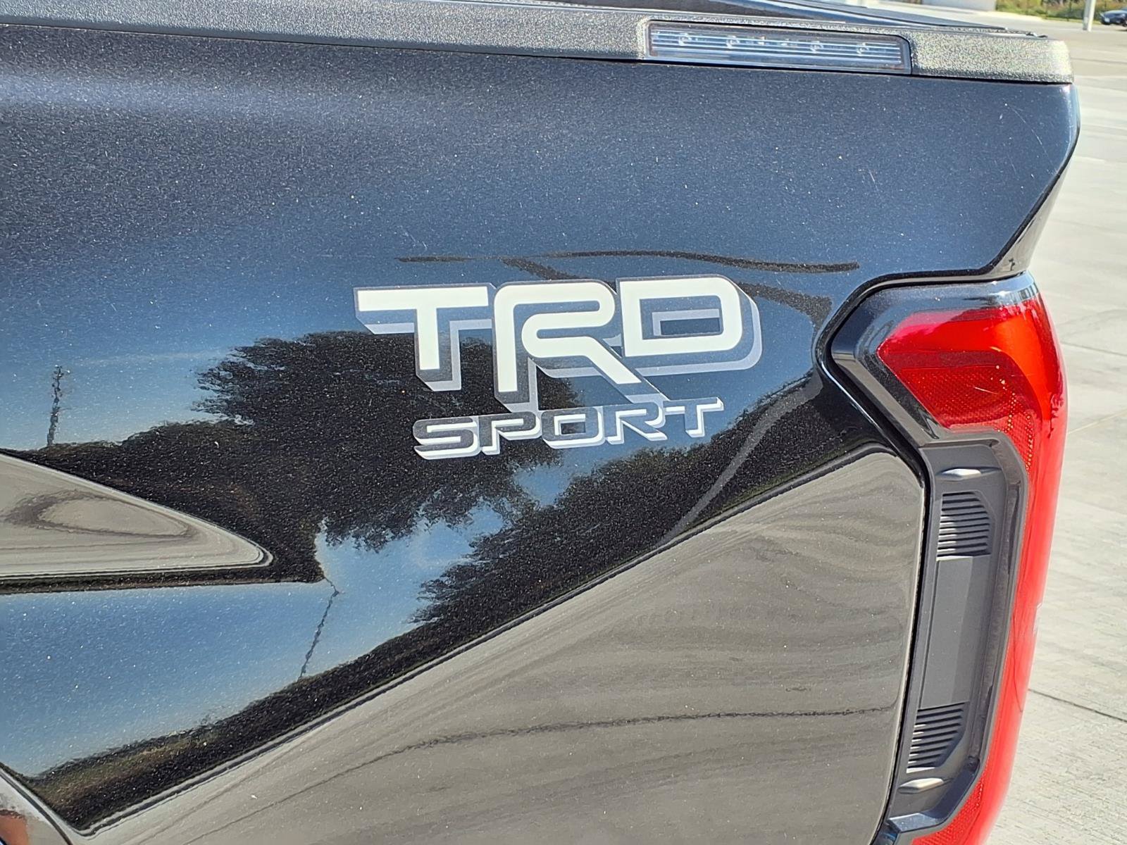 Used 2025 Toyota Tacoma TRD Sport AWD/4WD image 31