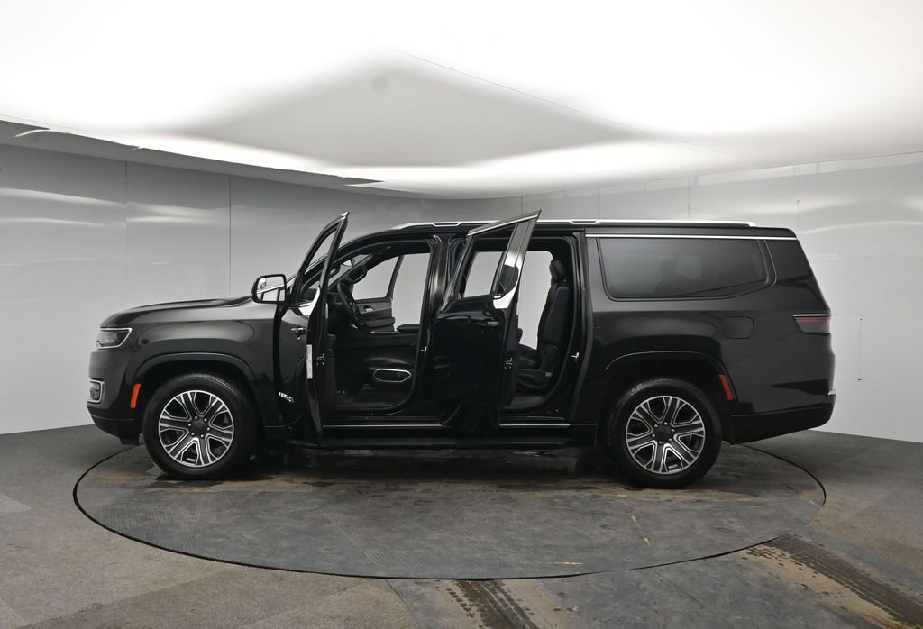 Used 2024 Jeep Wagoneer L Series II w/ Flexible Seating Group image 49