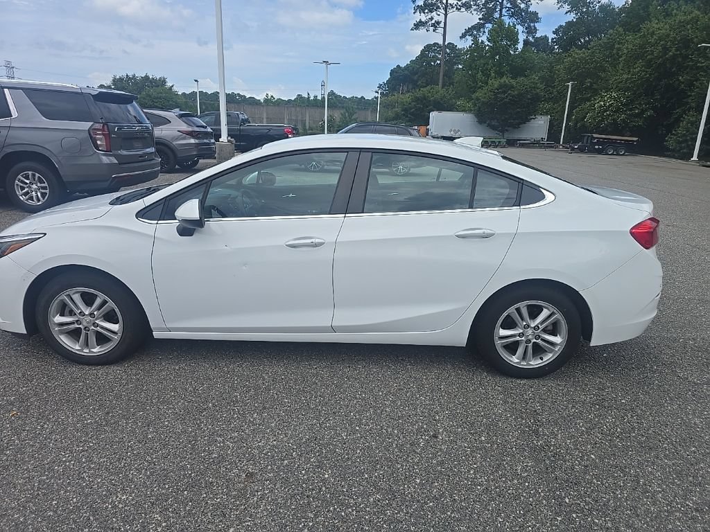 Used 2016 Chevrolet Cruze LT w/ Convenience Package FWD image 8