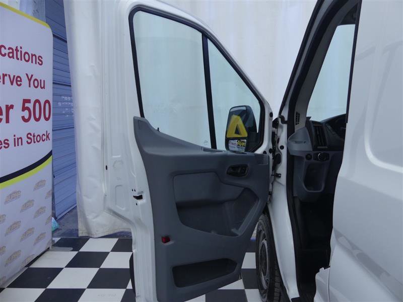 Used 2018 Ford Transit 250 148 Medium Roof image 19