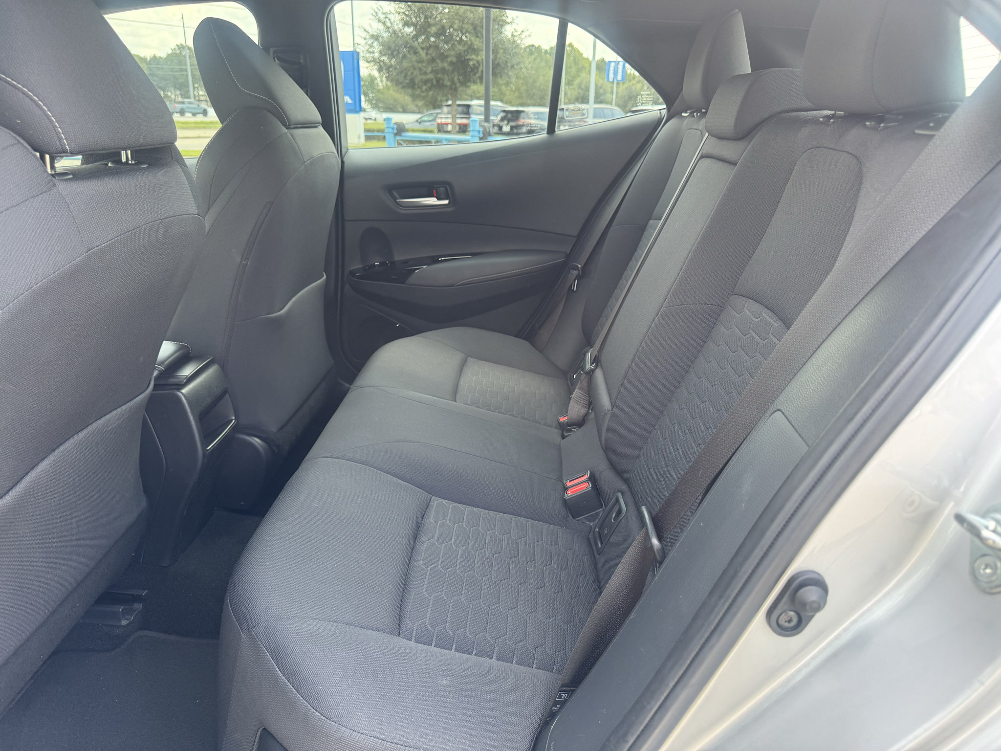 Used 2022 Toyota Corolla SE FWD image 24