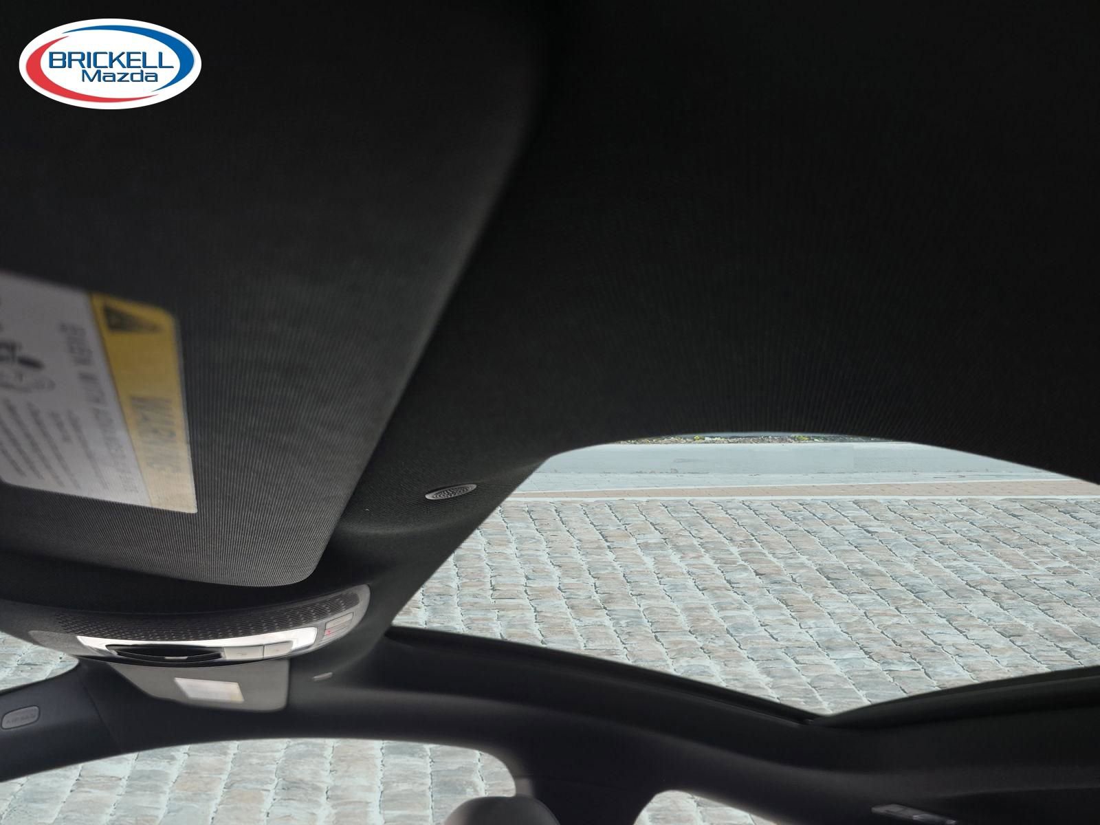 Used 2023 Mercedes-Benz CLA 250 w/ Premium Package image 8